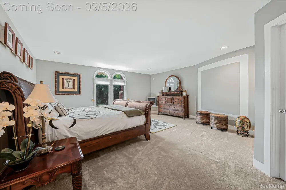 2785 Cranbrook Ridge Court Oakland Charter Township, MI 48306