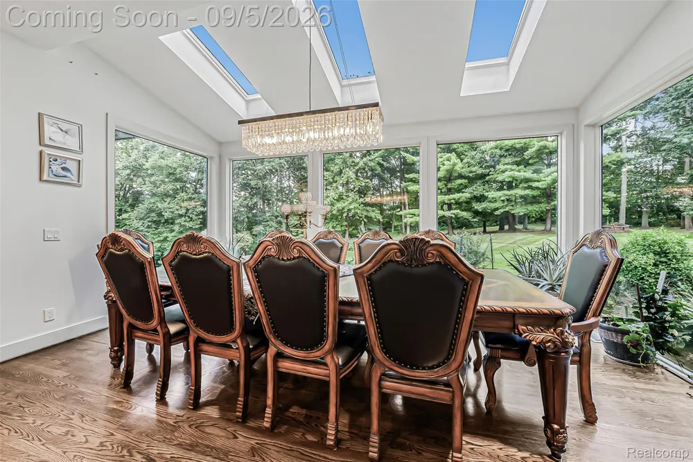 2785 Cranbrook Ridge Court Oakland Charter Township, MI 48306
