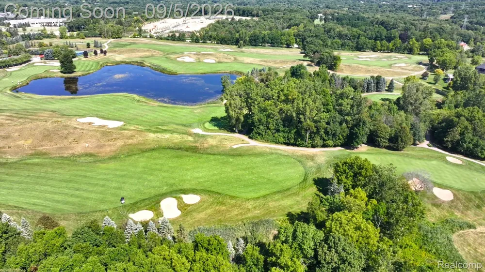 2785 Cranbrook Ridge Court Oakland Charter Township, MI 48306