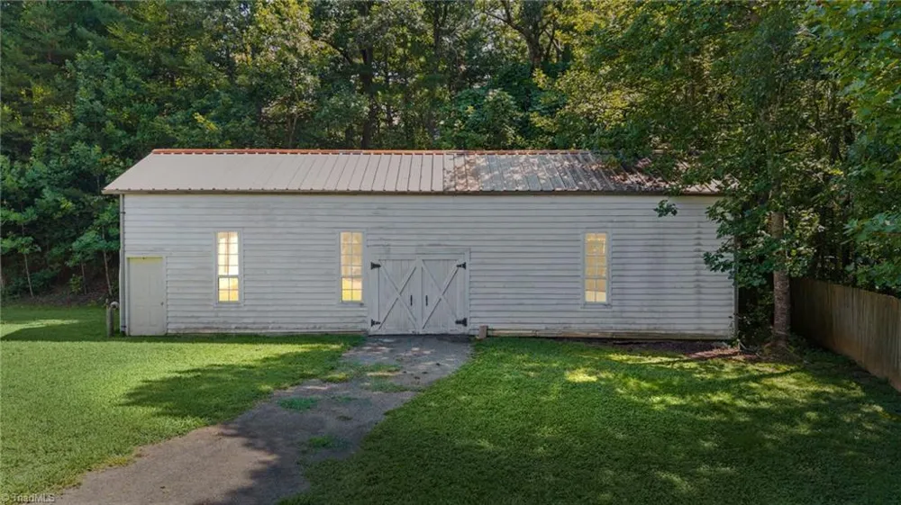 949 Dav Road Hays, NC 28635