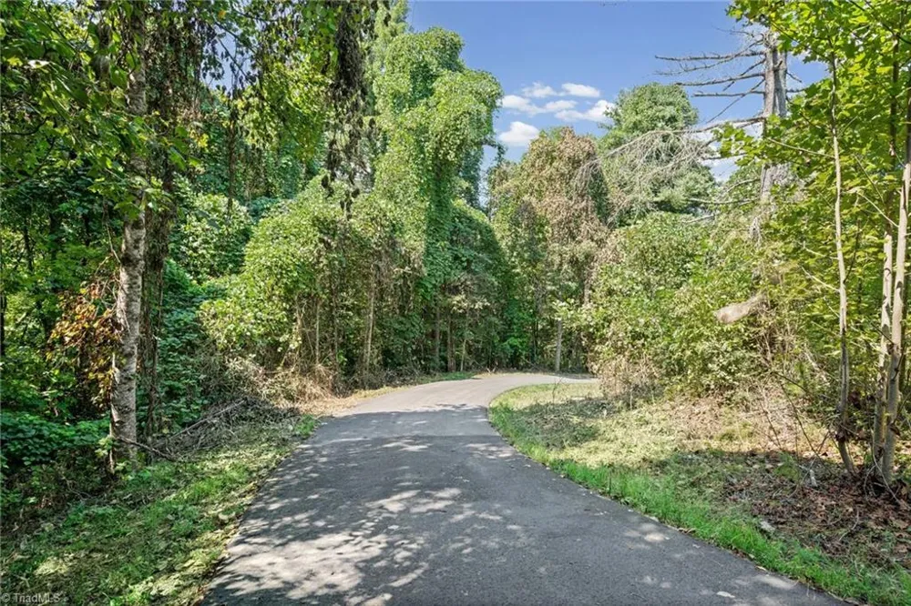 949 Dav Road Hays, NC 28635