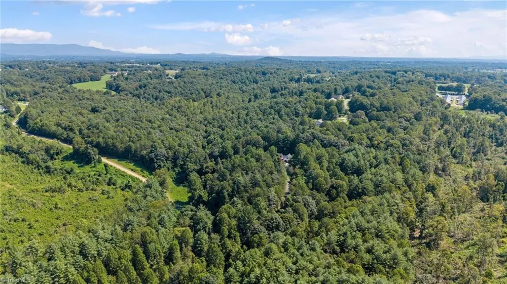 949 Dav Road Hays, NC 28635