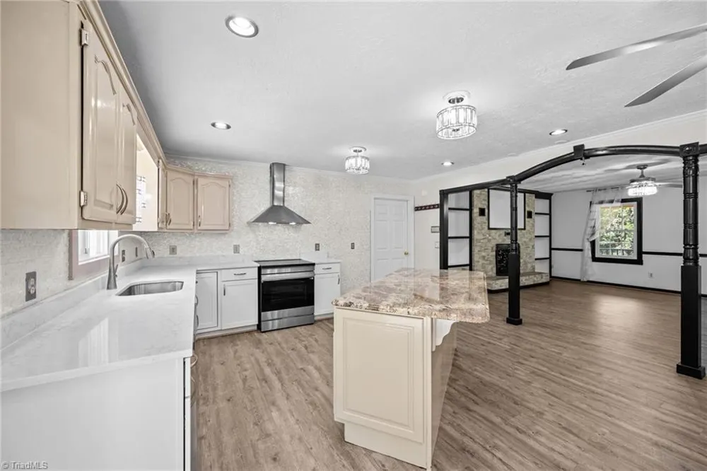 949 Dav Road Hays, NC 28635
