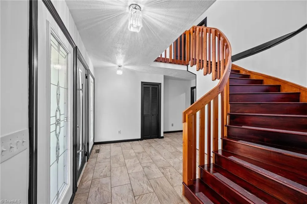 949 Dav Road Hays, NC 28635