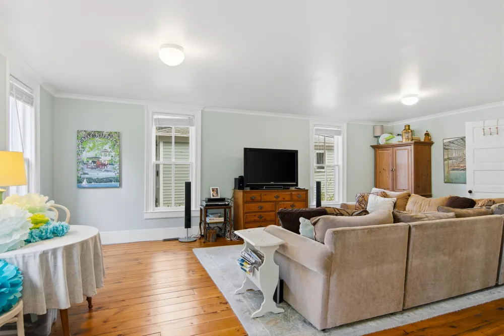 613 Traverse Street Elk Rapids Township, MI 49629