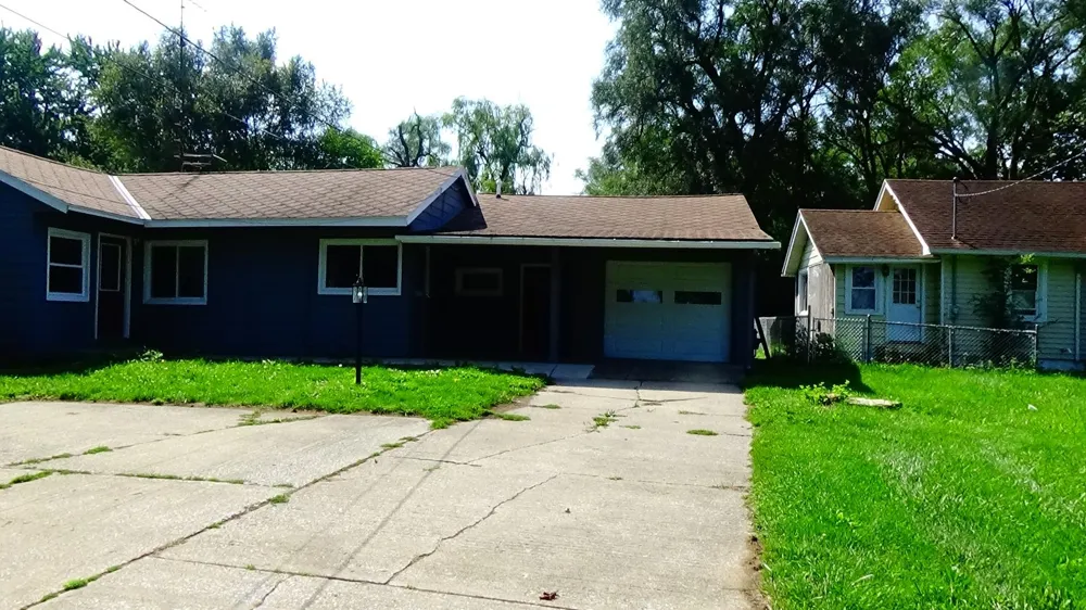9774 E Lansing Road Vernon Township, MI 48429