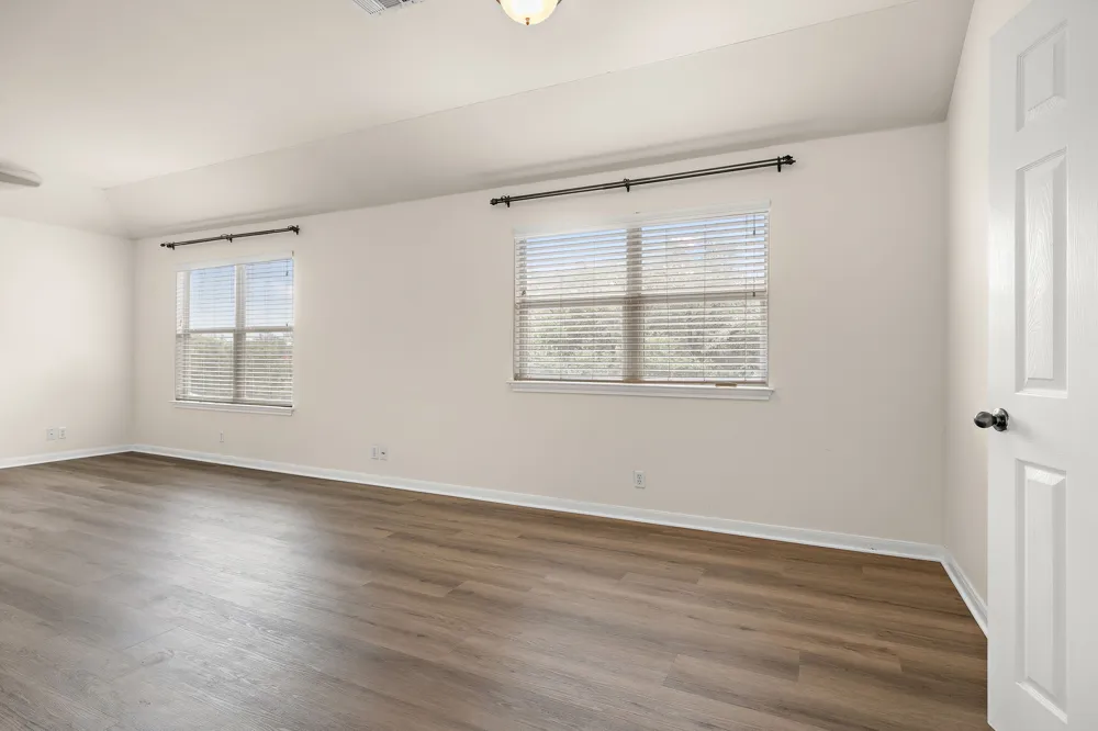 1104 Iron Horse Leander, TX 78641