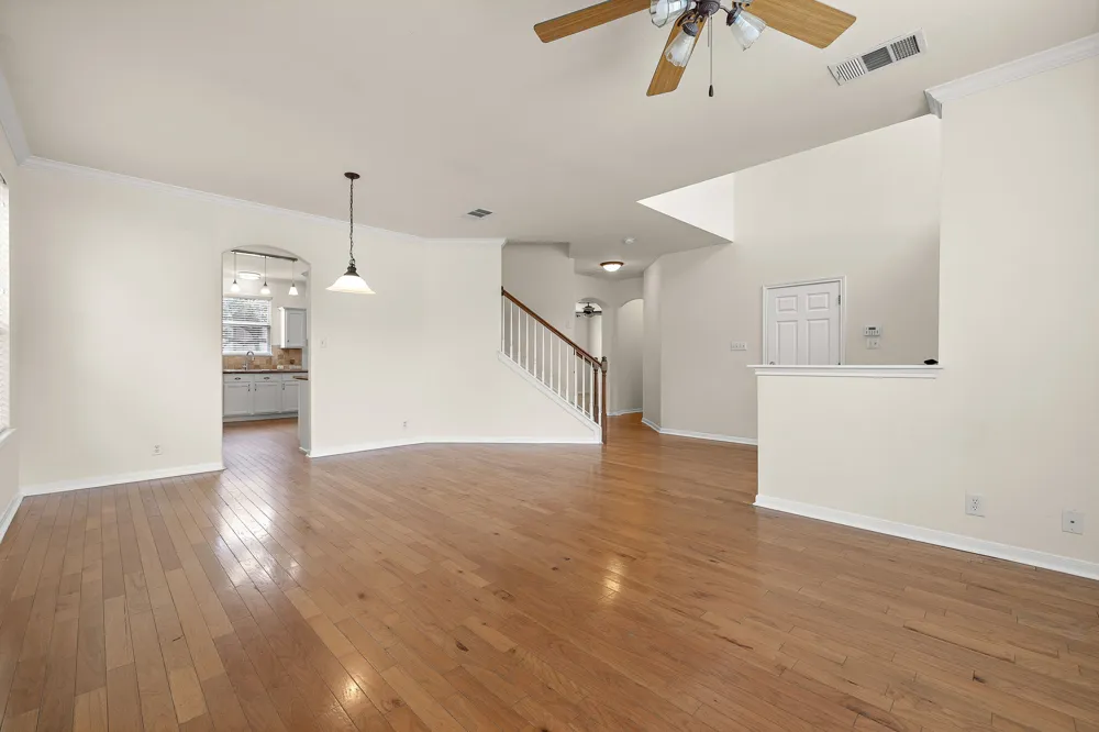 1104 Iron Horse Leander, TX 78641