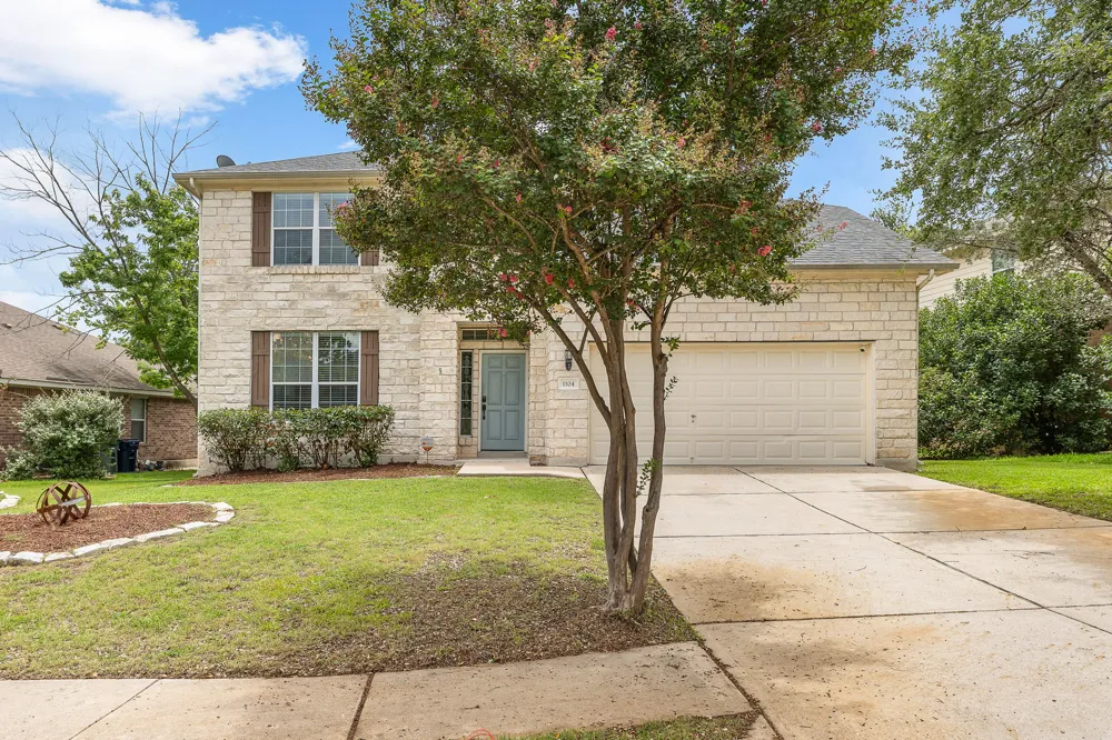 1104 Iron Horse Leander, TX 78641