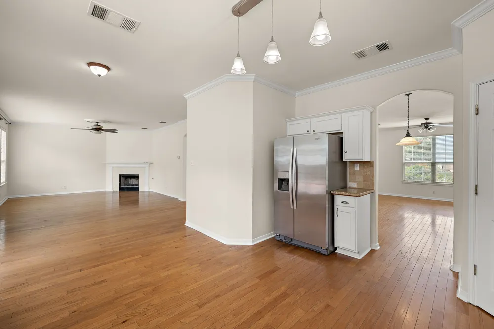 1104 Iron Horse Leander, TX 78641