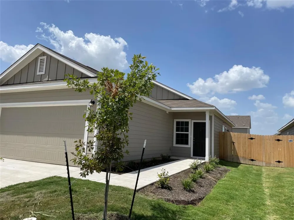 1104 Minnow Lane Bastrop, TX 78602