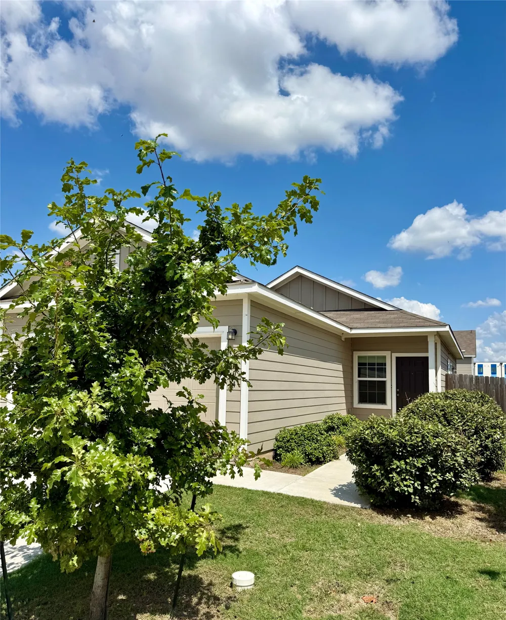 1104 Minnow Lane Bastrop, TX 78602