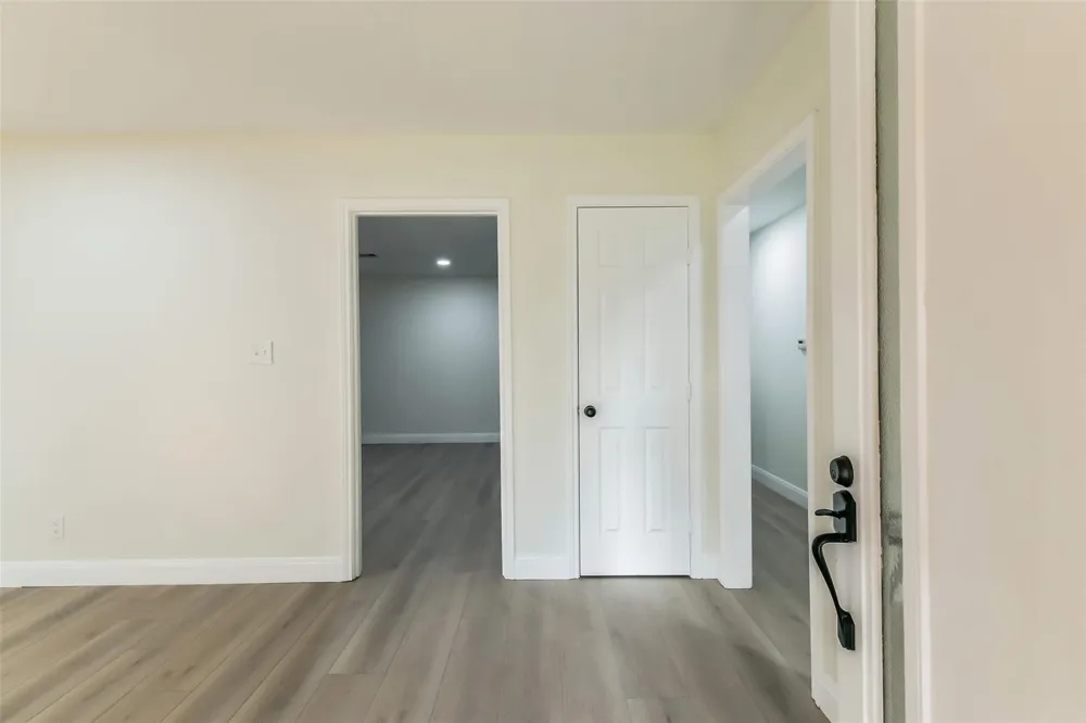 8102 Dellanera Drive Hitchcock, TX 77563