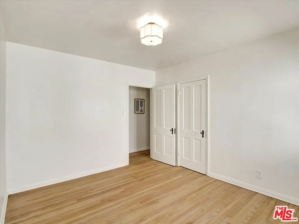 440 W Ellis Avenue Inglewood, CA 90302