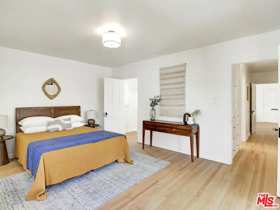 440 W Ellis Avenue Inglewood, CA 90302