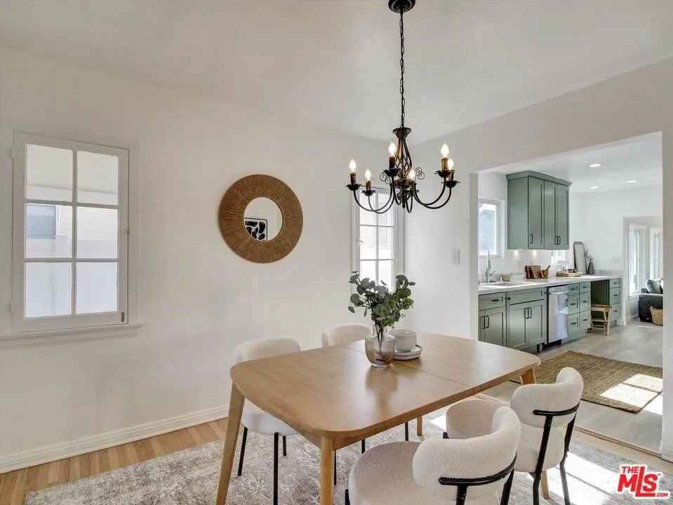 440 W Ellis Avenue Inglewood, CA 90302