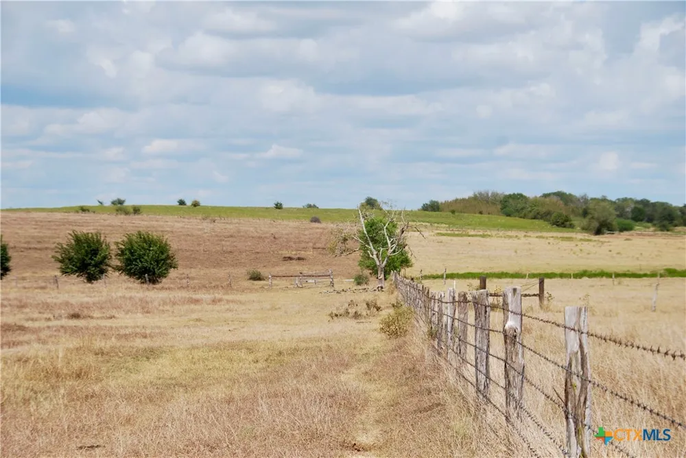 Fm 1891 Shiner, TX 77984