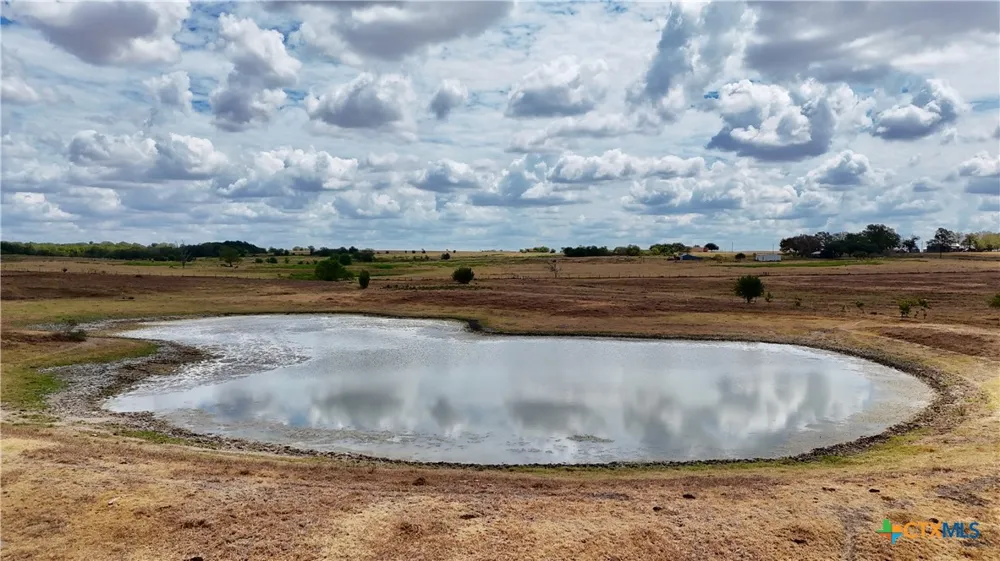Fm 1891 Shiner, TX 77984