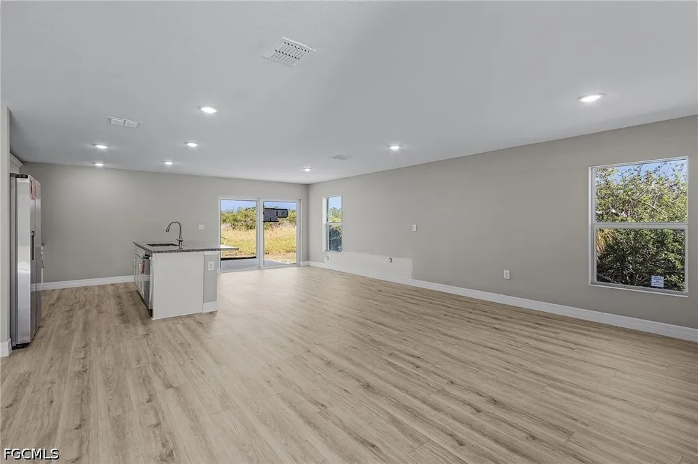 Oakshire Lane Lehigh Acres, FL 33972