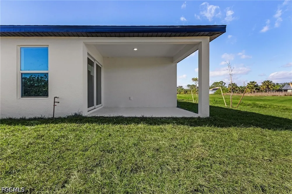 Oakshire Lane Lehigh Acres, FL 33972