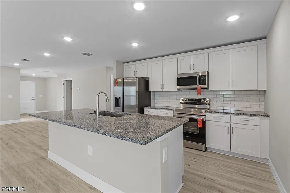 Oakshire Lane Lehigh Acres, FL 33972