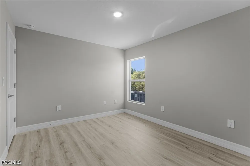 Oakshire Lane Lehigh Acres, FL 33972