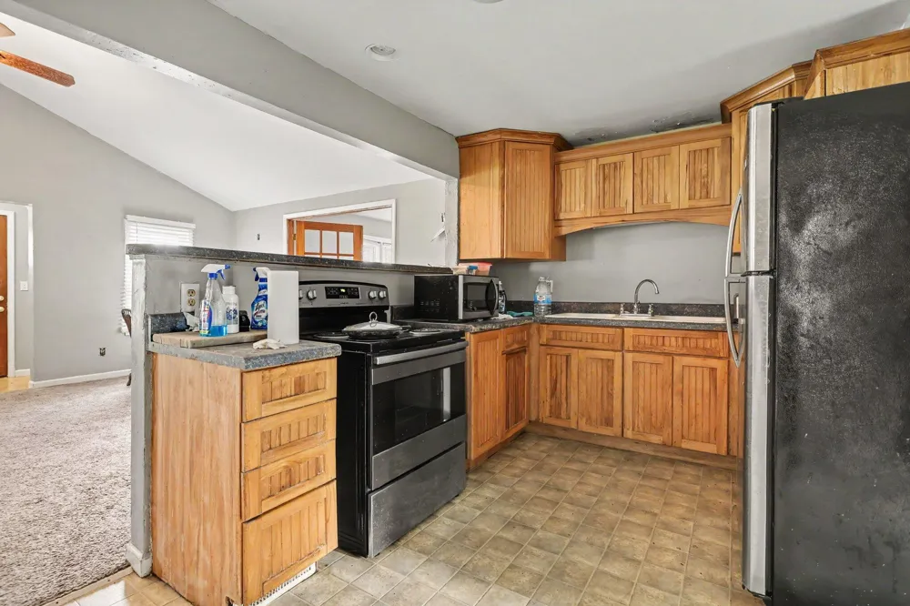 3915 M-140 Watervliet, MI 49098