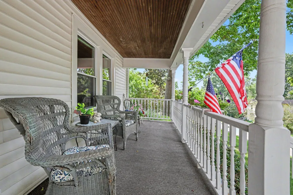 328 Rich Street Ionia, MI 48846
