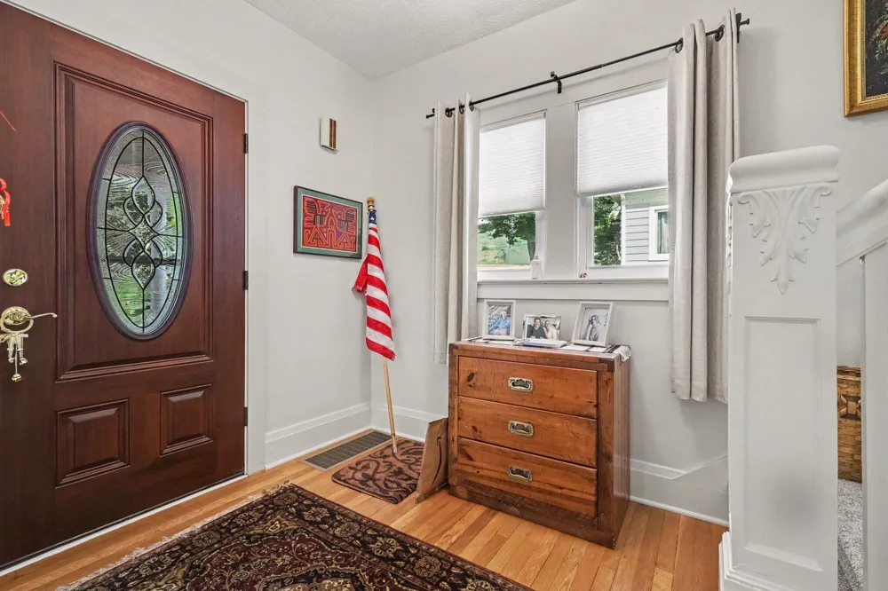 328 Rich Street Ionia, MI 48846