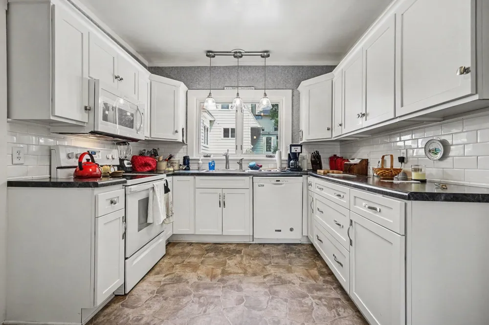 328 Rich Street Ionia, MI 48846