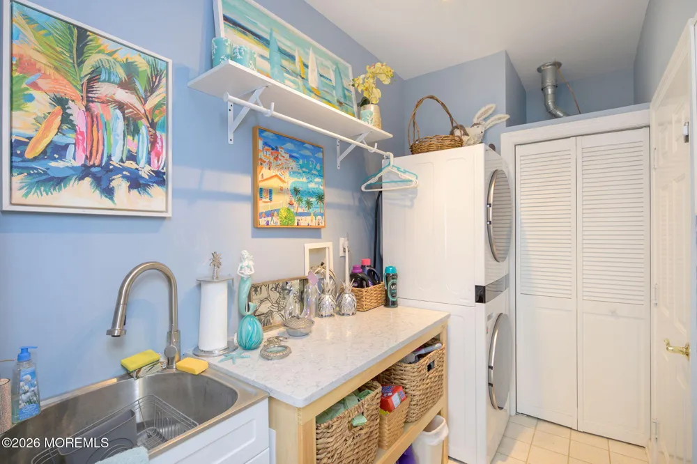 3 Gascony Circle Manchester, NJ 08759