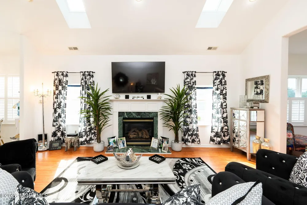 3 Gascony Circle Manchester, NJ 08759