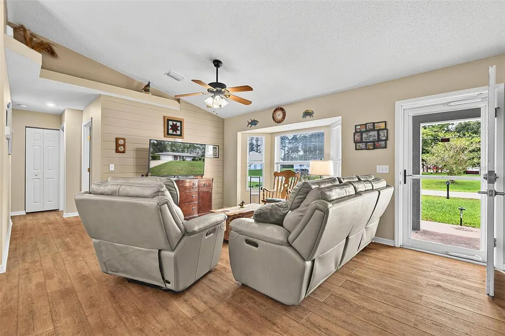 98 SMITH TRAIL Palm Coast, FL 32164