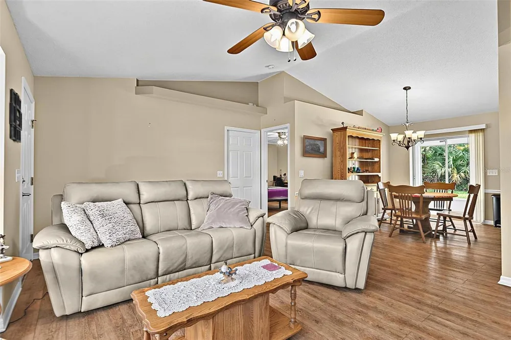 98 SMITH TRAIL Palm Coast, FL 32164