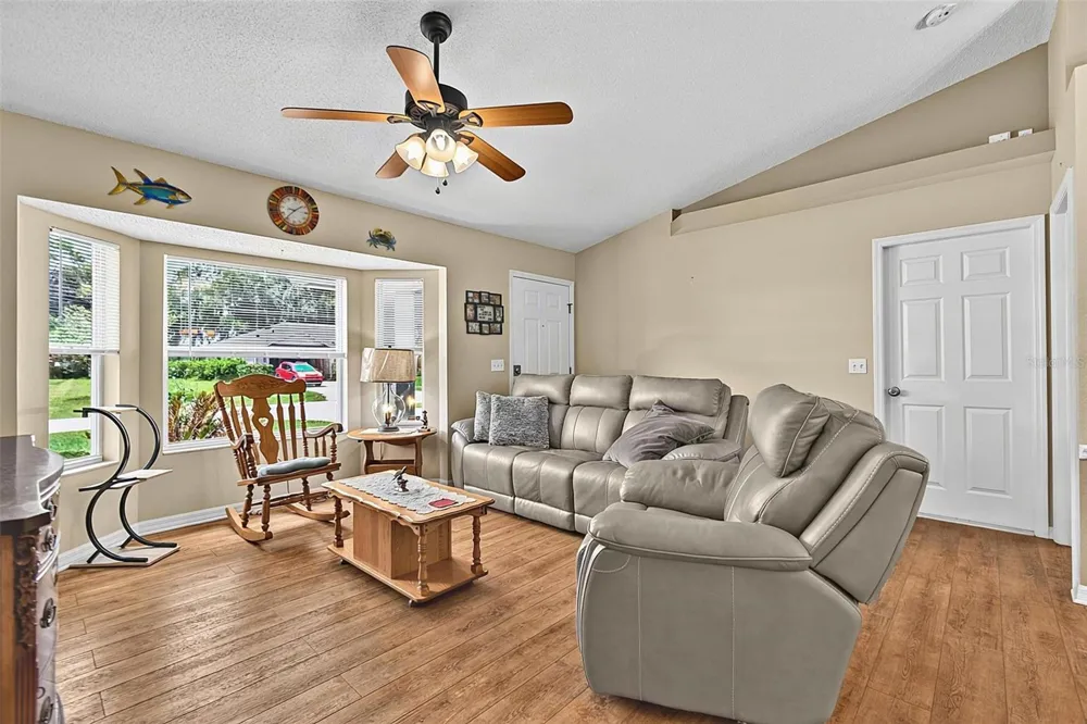 98 SMITH TRAIL Palm Coast, FL 32164