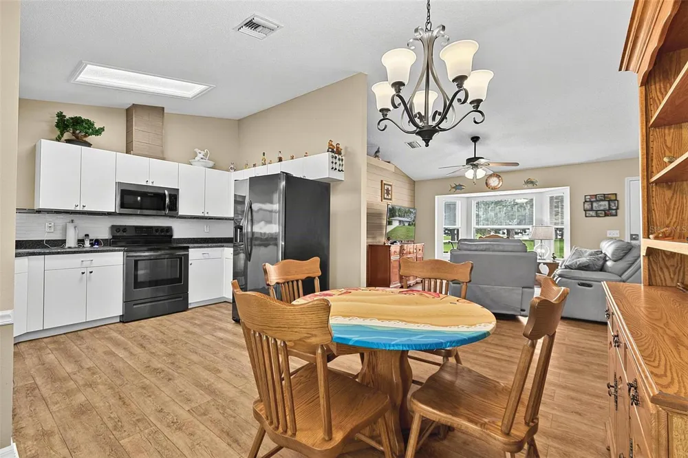 98 SMITH TRAIL Palm Coast, FL 32164