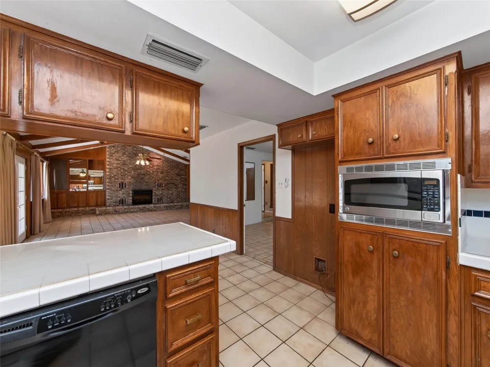1702 Lone Oak Drive Leander, TX 78641