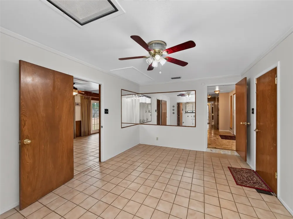 1702 Lone Oak Drive Leander, TX 78641