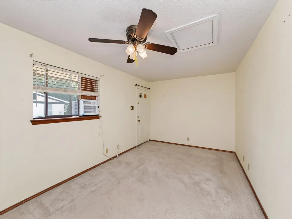 1702 Lone Oak Drive Leander, TX 78641