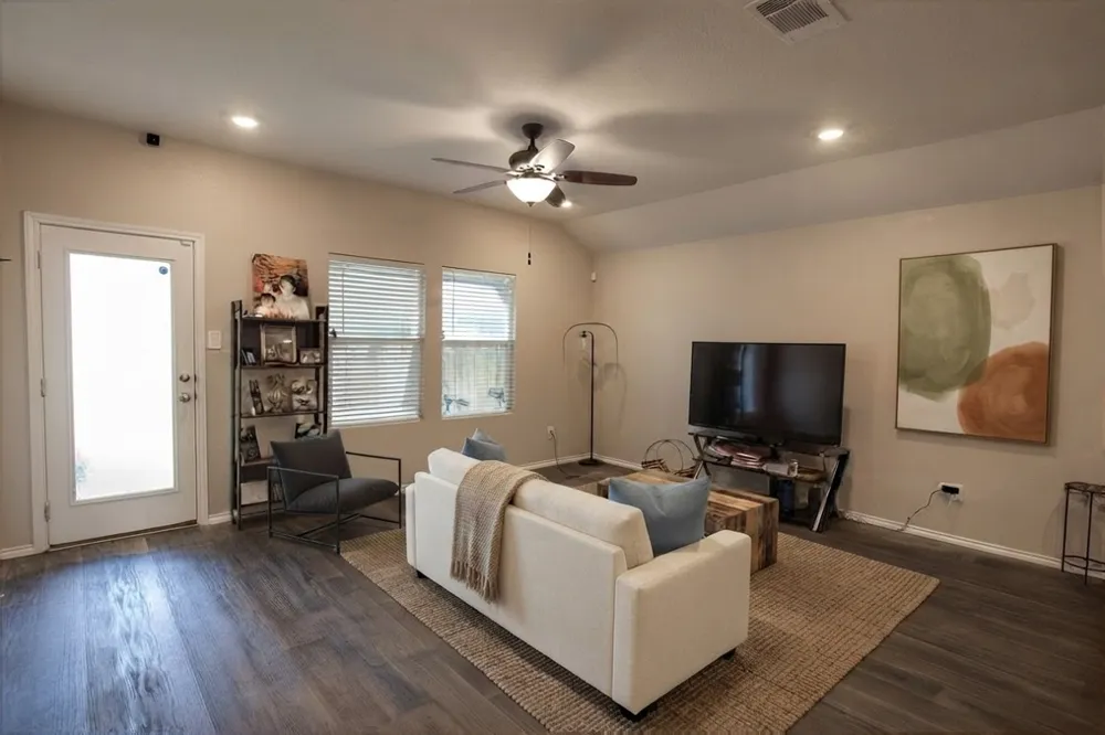 928 Adler Way San Marcos, TX 78666