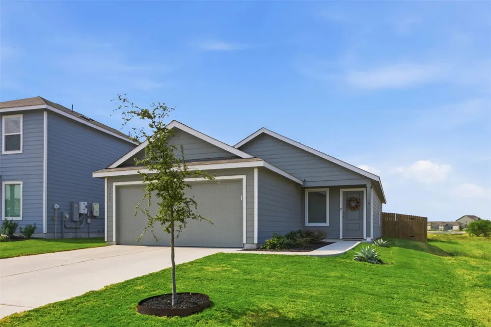 171 Cattle Queen Road Jarrell, TX 76537