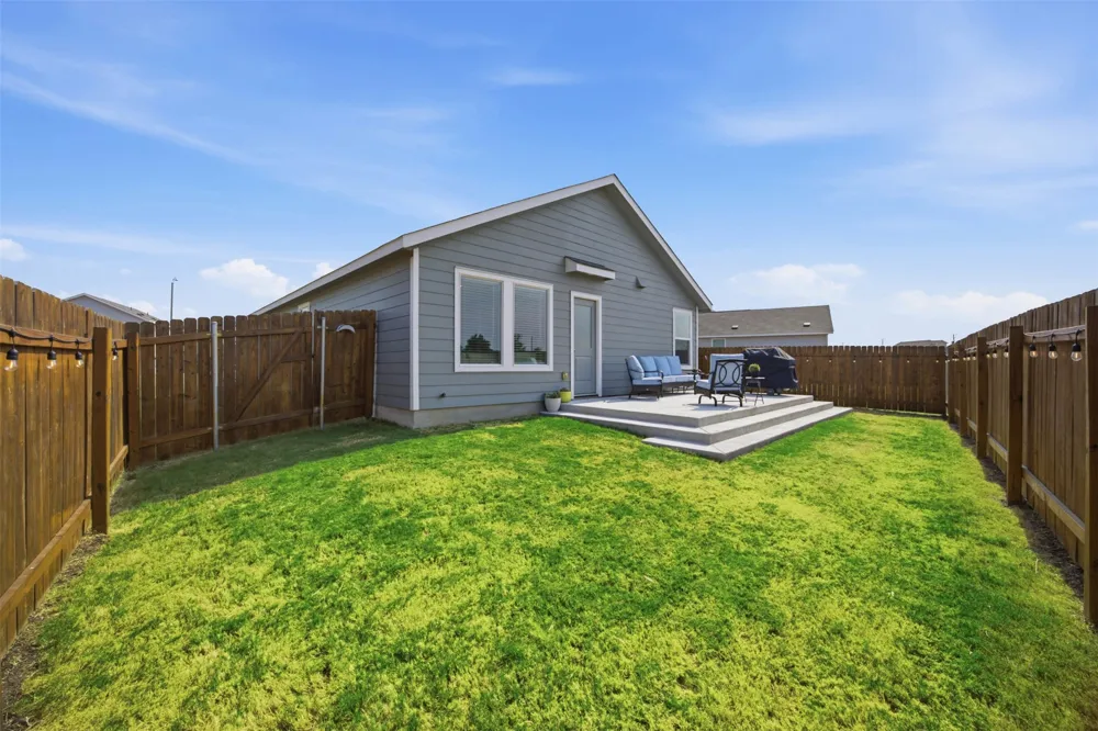 171 Cattle Queen Road Jarrell, TX 76537
