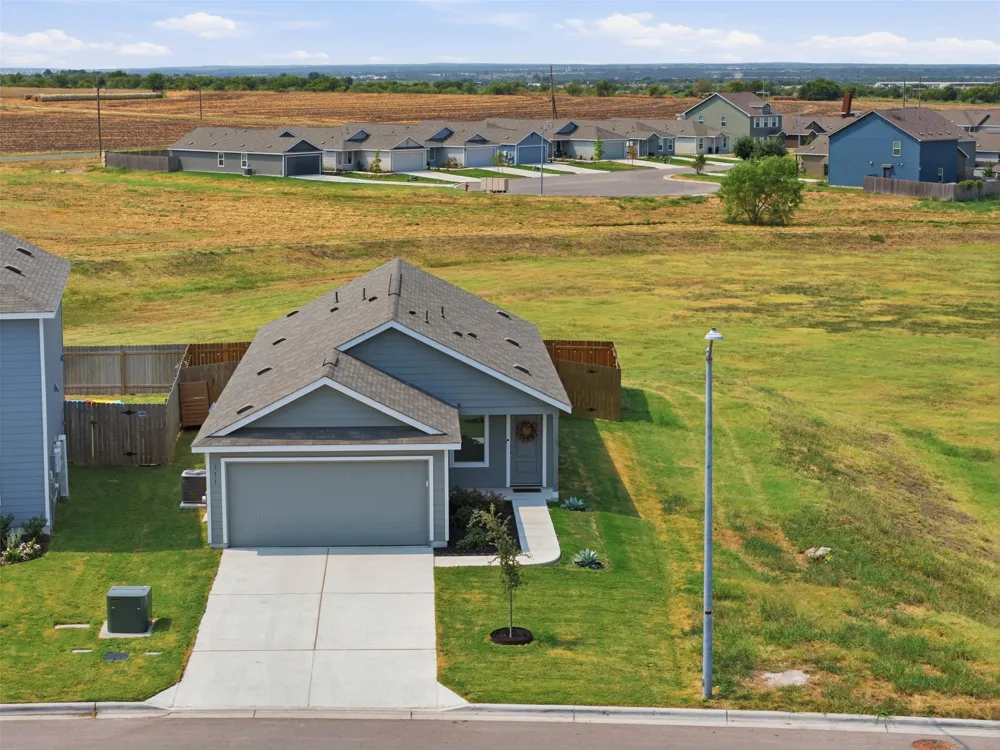 171 Cattle Queen Road Jarrell, TX 76537