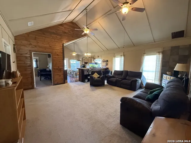 153 Park Bandera, TX 78003