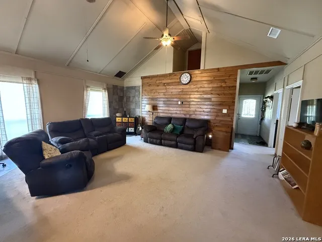 153 Park Bandera, TX 78003