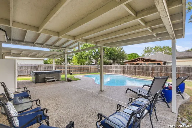 15818 BLUE SKY RD Selma, TX 78154