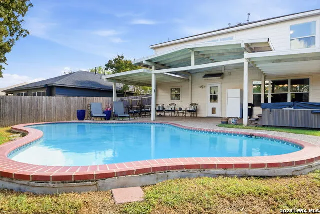 15818 BLUE SKY RD Selma, TX 78154