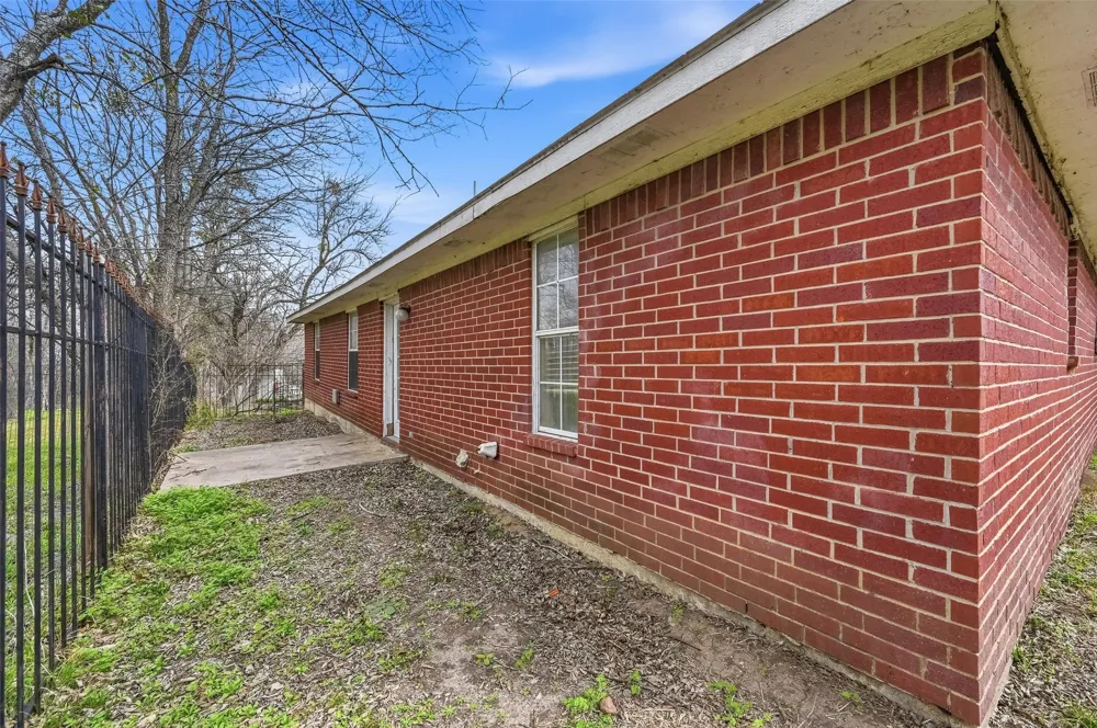 201 West Lane West Tawakoni, TX 75474
