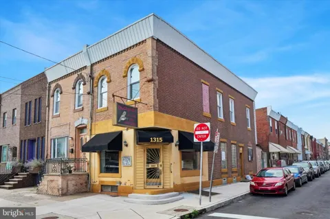 1315 W PORTER STREET