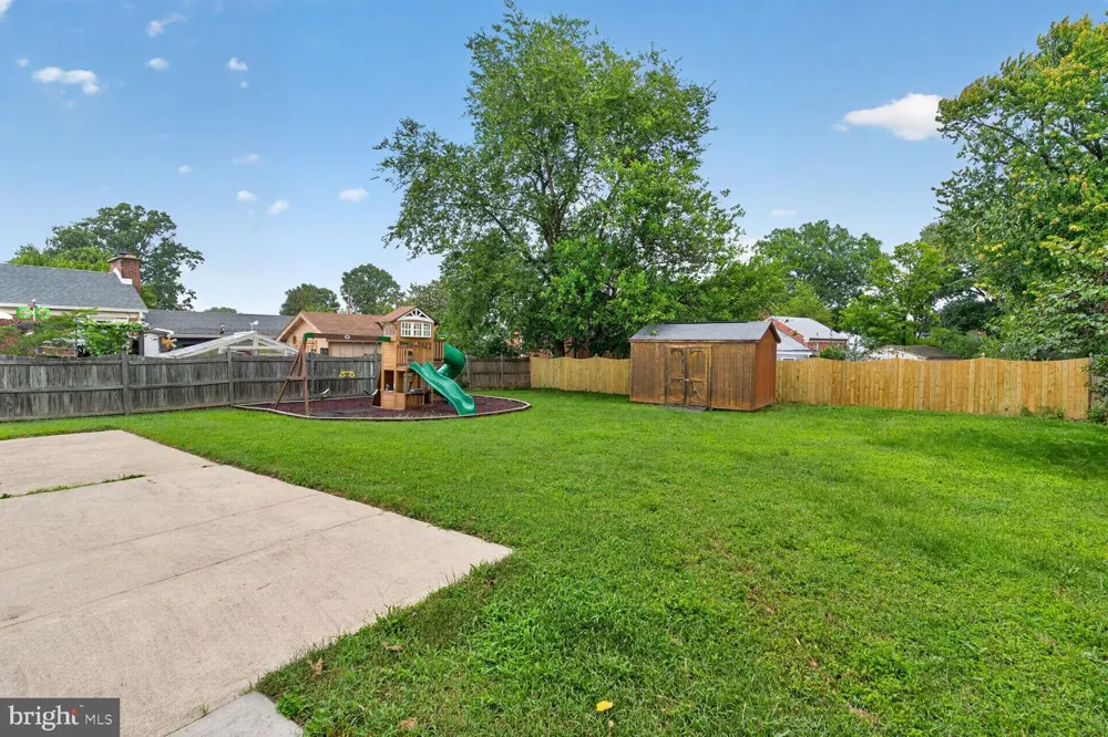 6015 BACKLICK ROAD Springfield, VA 22150